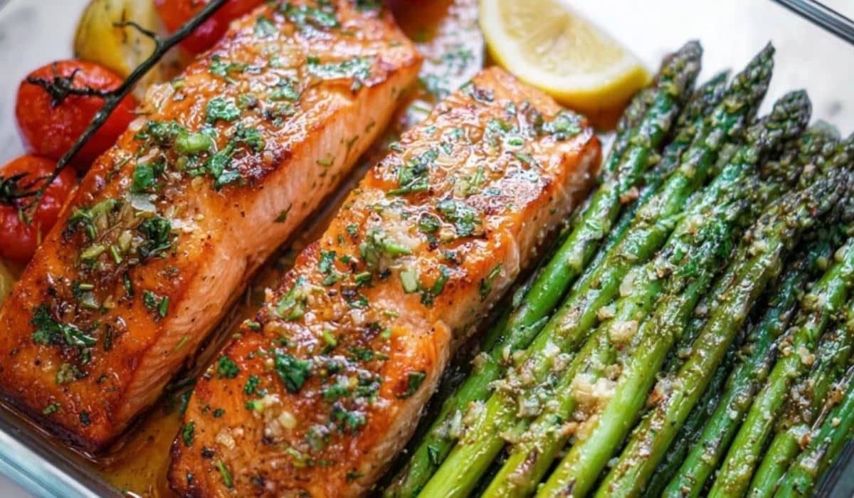 Meal-Prep Salmon and Asparagus with lemon, cherry tomatoes, and herbs